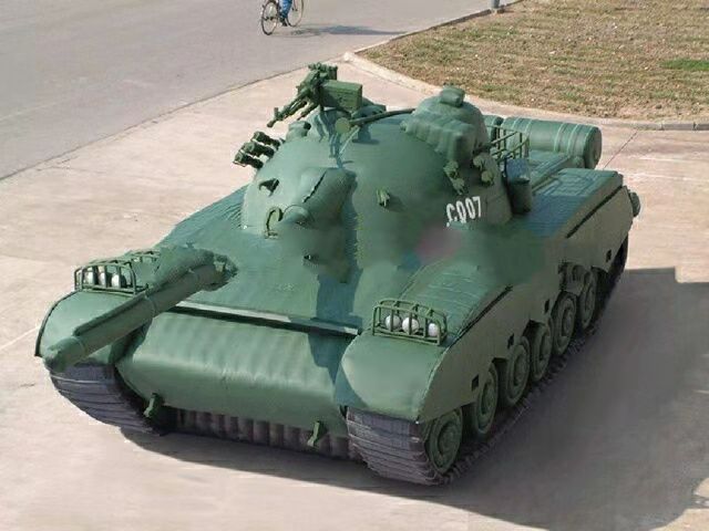 香河充气坦克战车